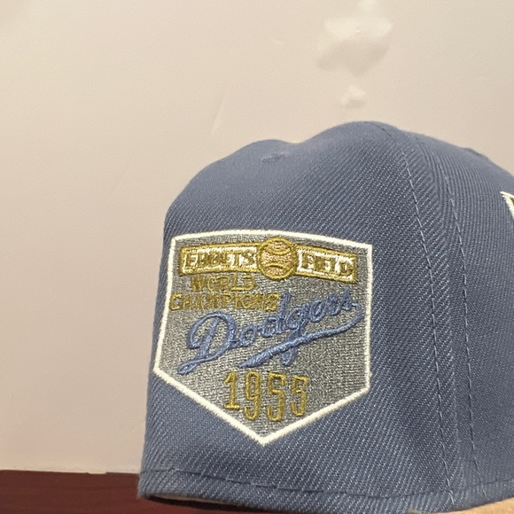 New Era, 59Fifty Fitted Hat, Brooklyn Dodgers, Suede Brim - Picture 4 of 13